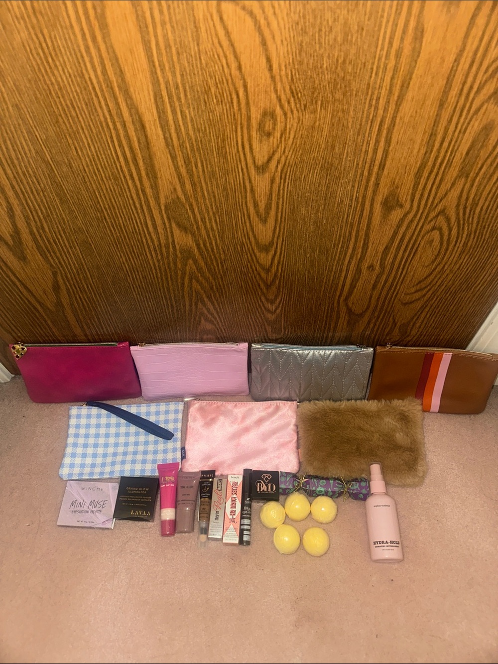 BRAND NEW MAKEUP SKINCARE MINI BUNDLE MAKEUP BAGS - Picture 2 of 3